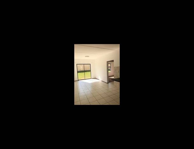 2 BEDROOM PROPERTY TO RENT IN PARKRAND